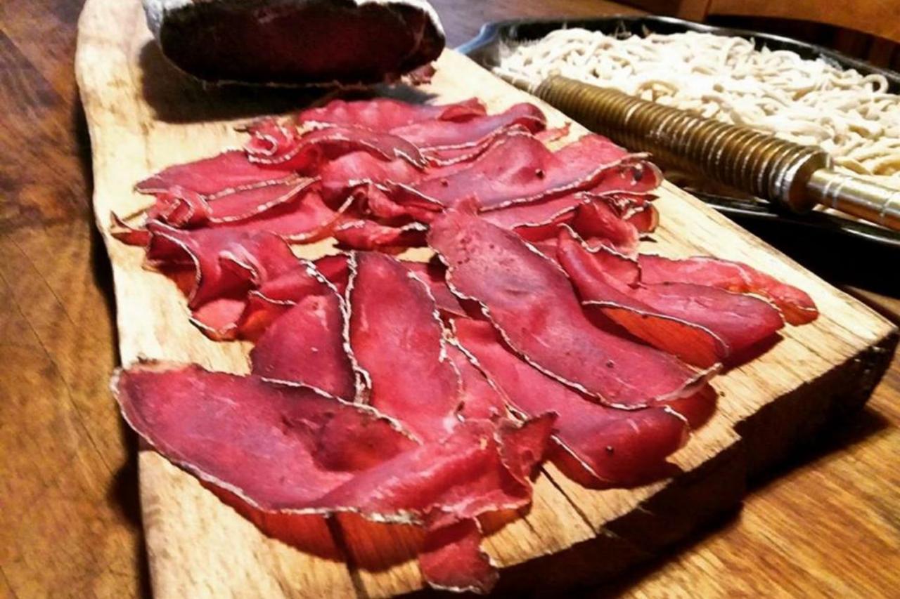 Agriturismo Di Charme E Ristorante Stallato Il Filo Di Paglia Carro Zewnętrze zdjęcie