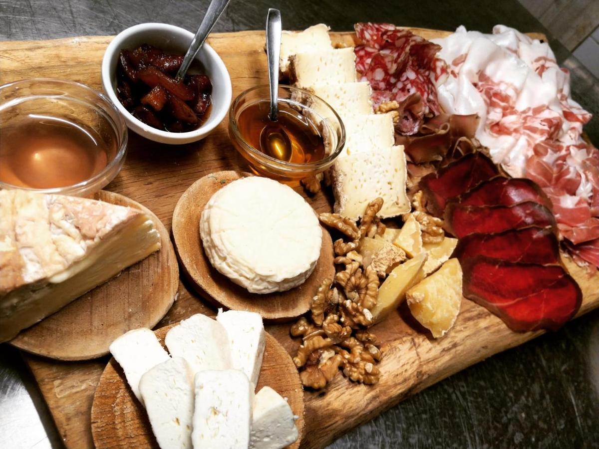 Agriturismo Di Charme E Ristorante Stallato Il Filo Di Paglia Carro Zewnętrze zdjęcie