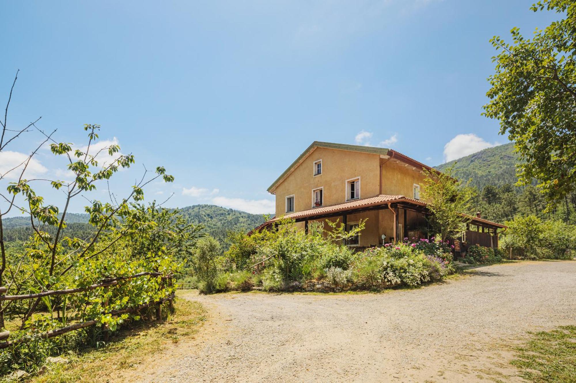 Agriturismo Di Charme E Ristorante Stallato Il Filo Di Paglia Carro Zewnętrze zdjęcie